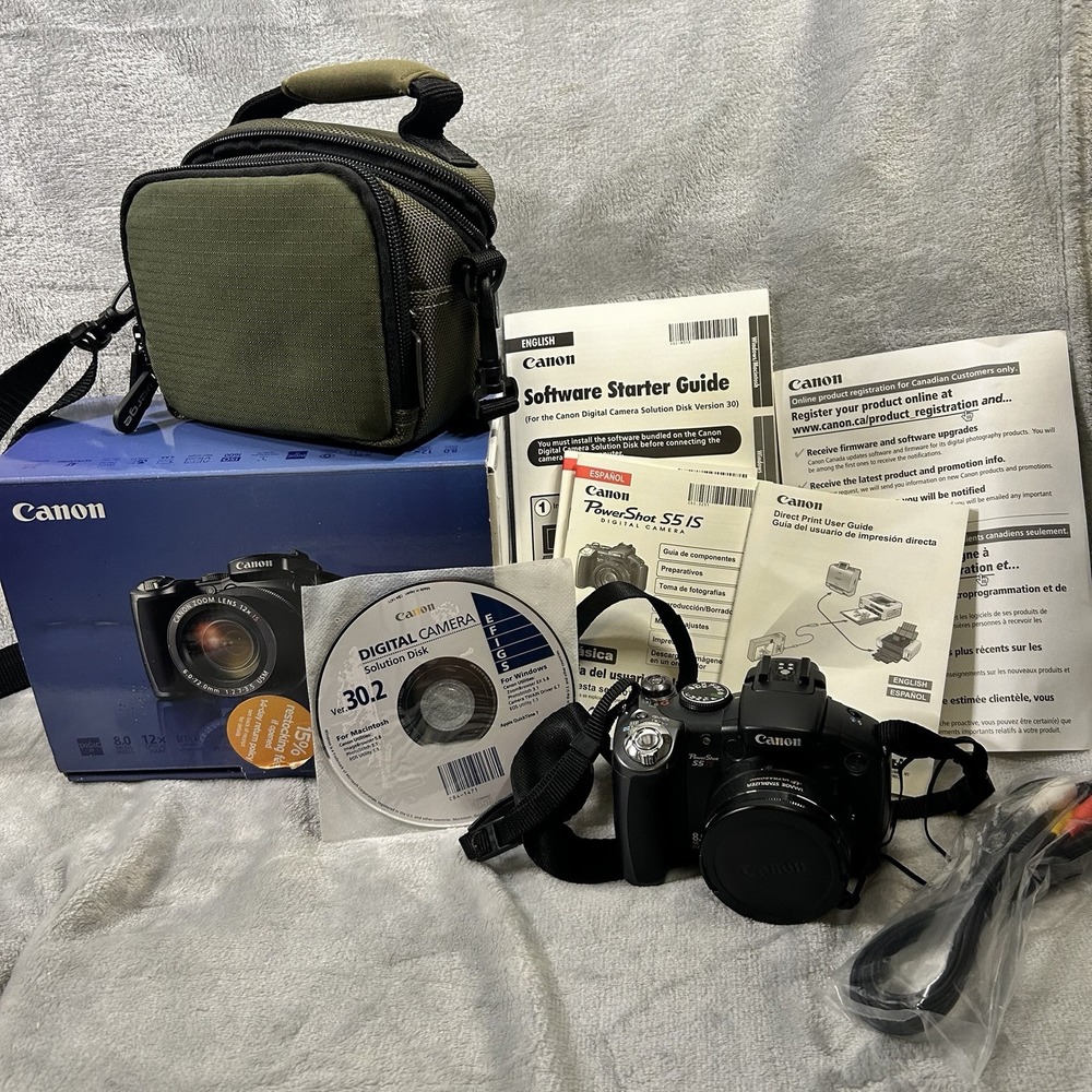 Canon PowerShot S5 IS 8MP Digital Camera w/ Box Manuals CD Case